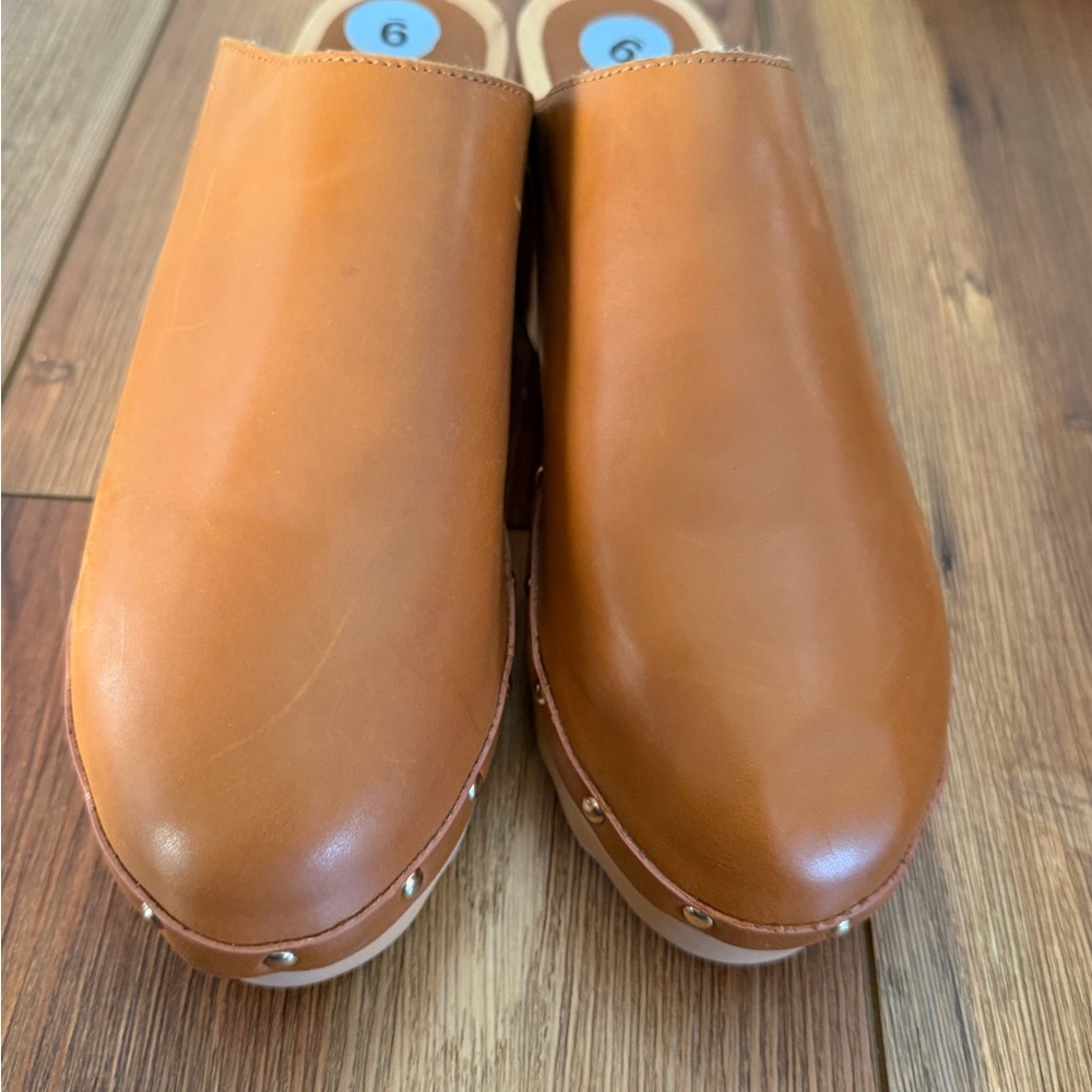NEW Aerosoles Pedro Clog, wooden studded and fur‎ lined Women’s Size 9 - Picture 4 of 8